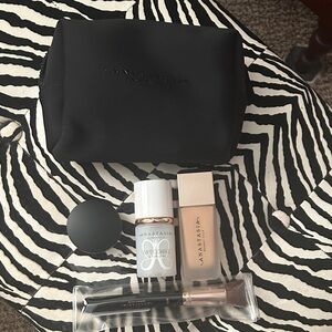 Anastasia Beverly Hills Foundation Set - Black and Cream